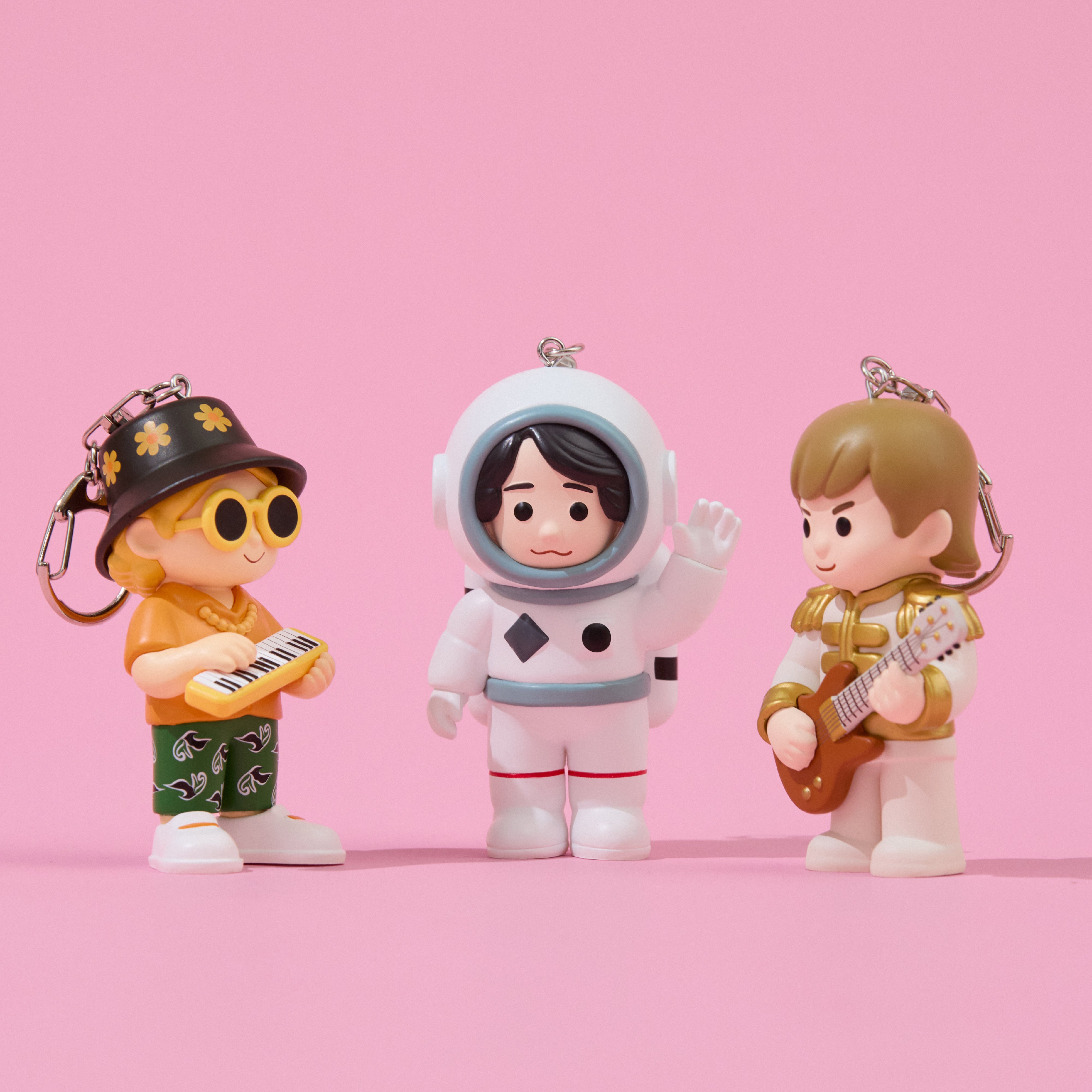 Wonder Museum MVキーホルダー(ビターバカンス) – Mrs. GREEN APPLE