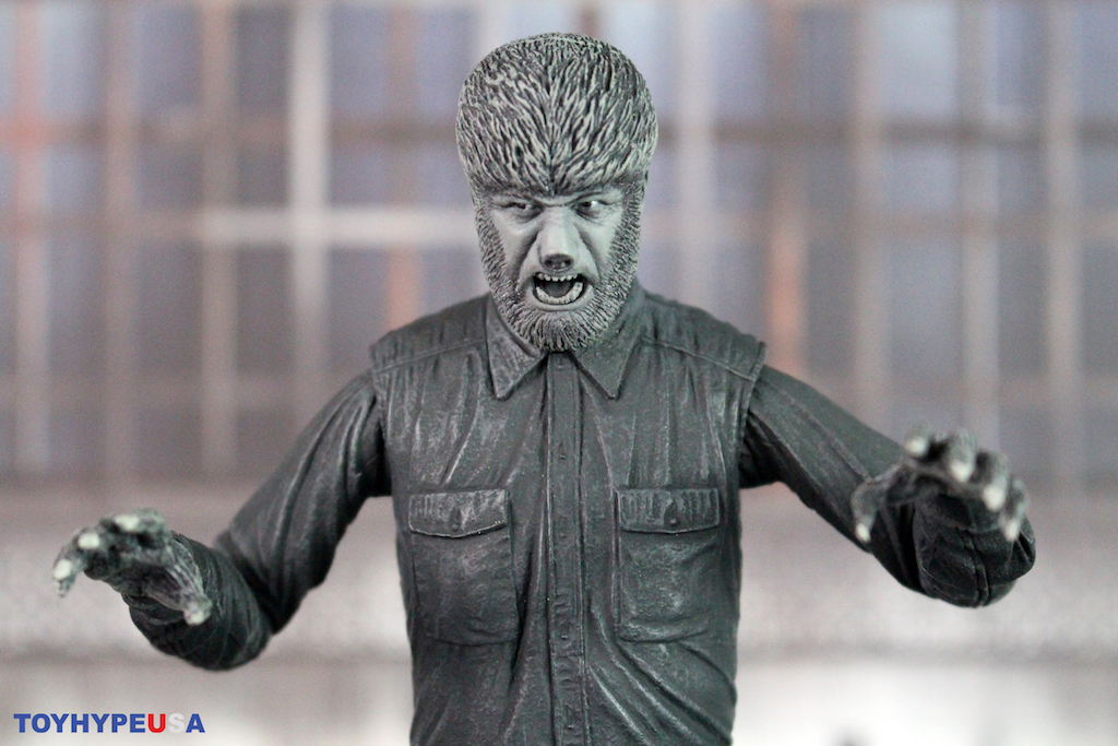 NECA Toys Universal Monsters Ultimate The Wolf Man (Black & White