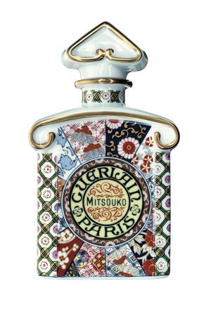 ゲランの名香「MITSOUKO」を有田焼のスペシャルボトルで限定発売