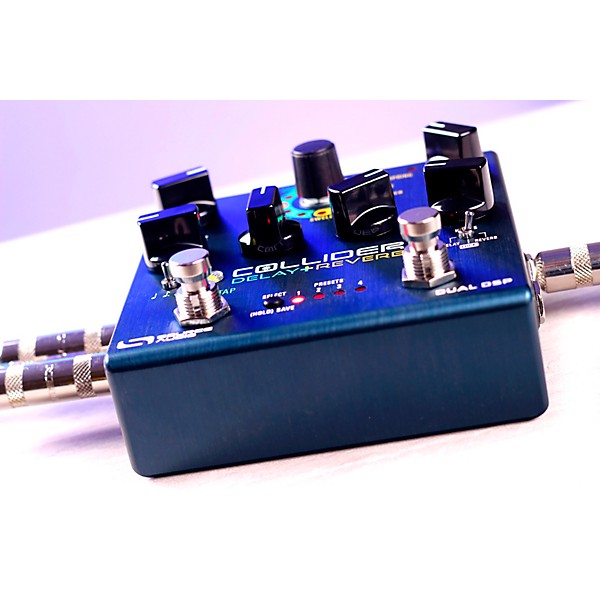 Source Audio Sa263 Collider Stereo Delay Reverb Effects Pedal