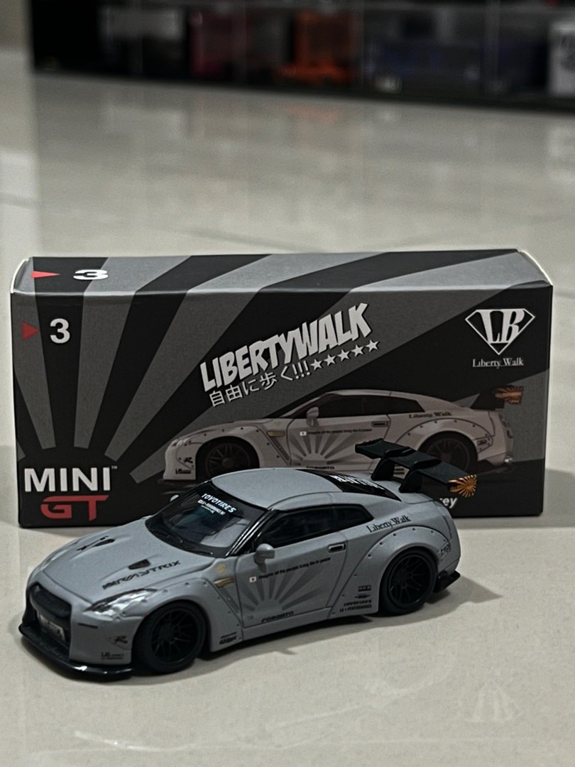 MINI GT #3 LB WORKS Nissan GT-R Matte Grey, Hobbies & Toys