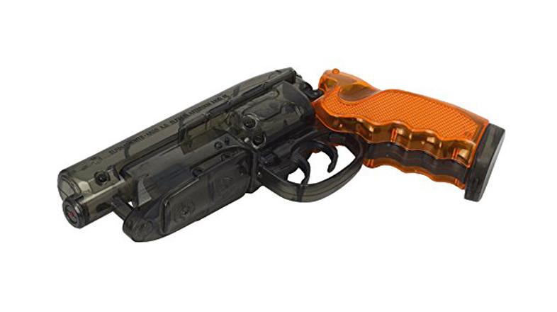 ブレードランナー』のデッカードブラスターは、水鉄砲になってもカッコ