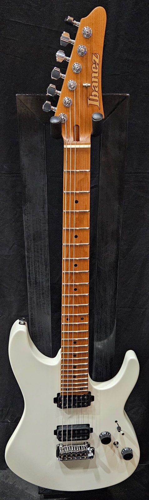 Ibanez Prestige AZ2402 Electric Guitar - Pearl White Flat 2024