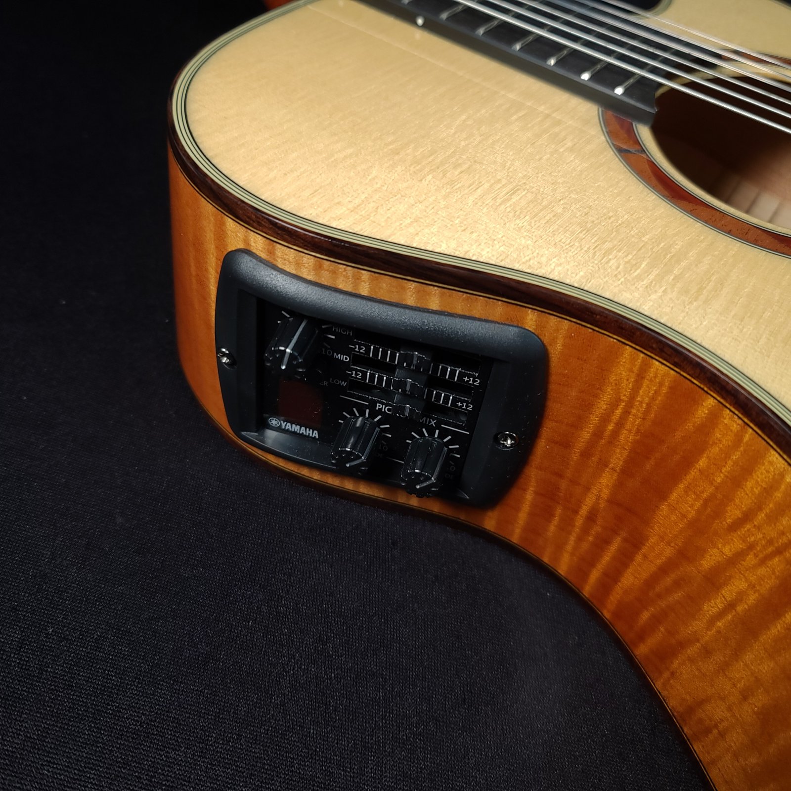 Yamaha NTX900FM Classical Nylon String Acoustic Electric Guitar C