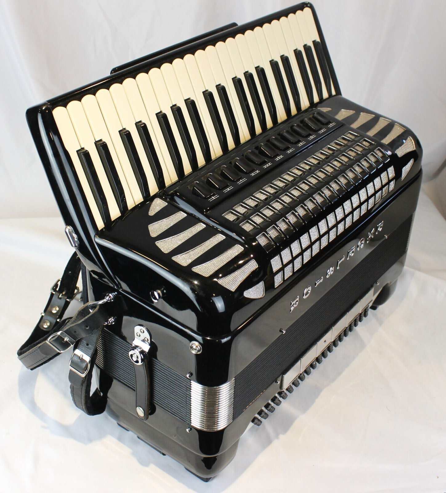 5839 - Excellent Black Excelsior Mod.940 Piano Accordion LMMM 41 120