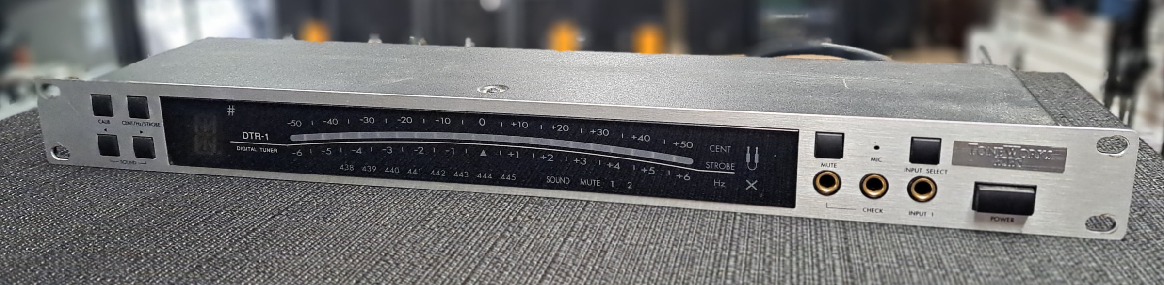 KORG DTR-1 TONEWORKS RACKMOUNT DIGITAL TUNER