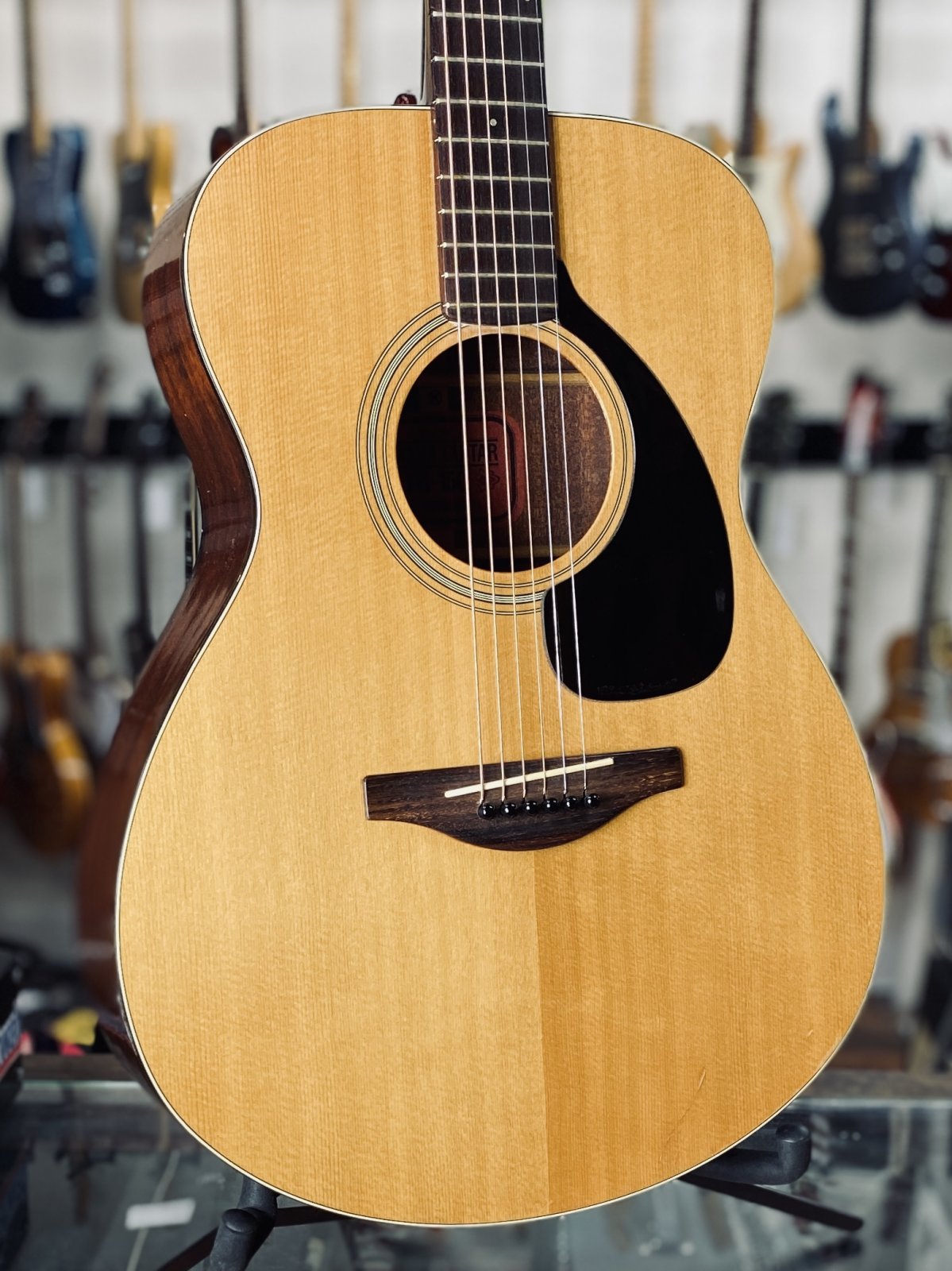 1972 Yamaha FG-150 Nippon Gakki Made in Japan Red Label