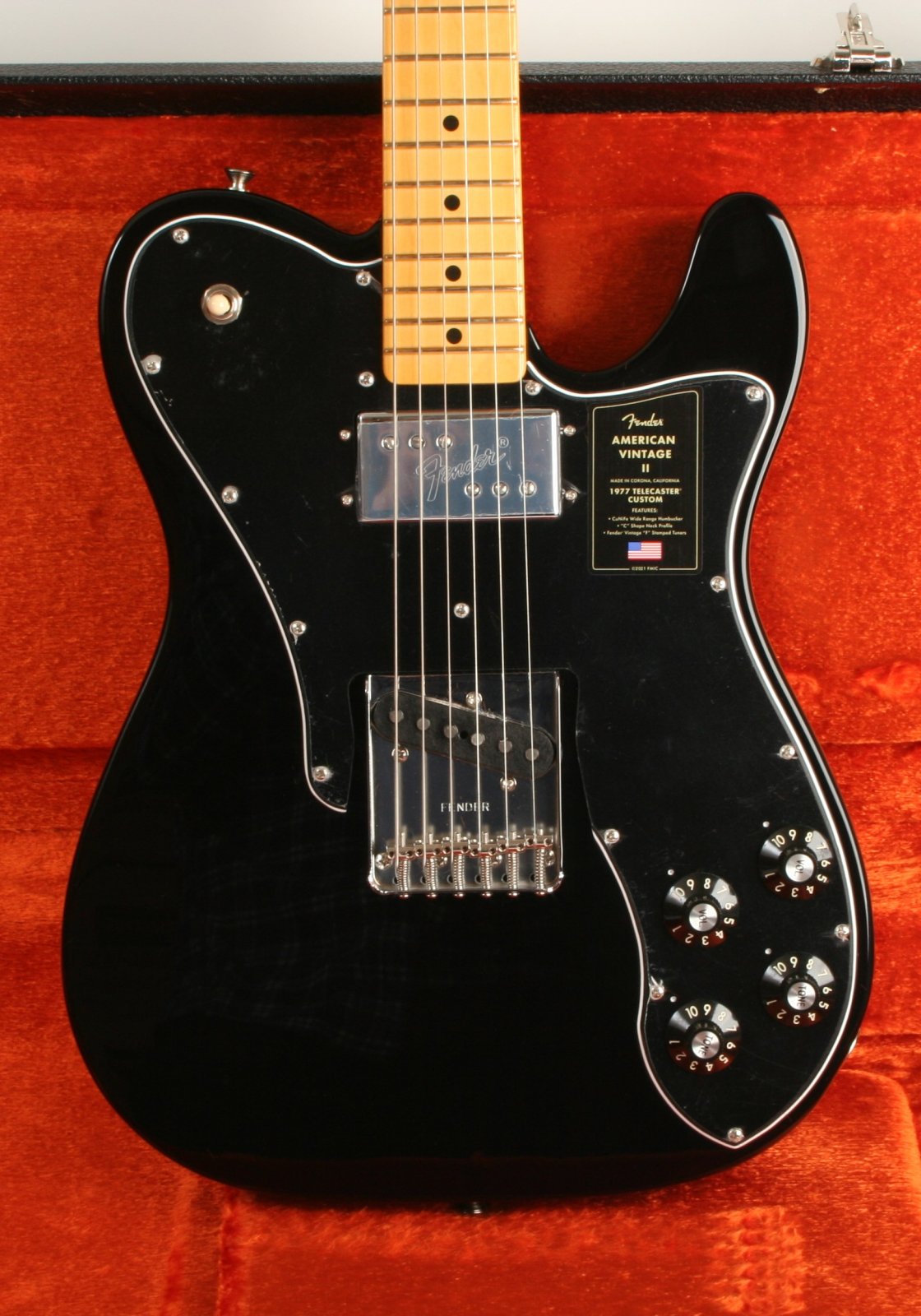 Fender American Vintage II 1977 Telecaster Custom Maple