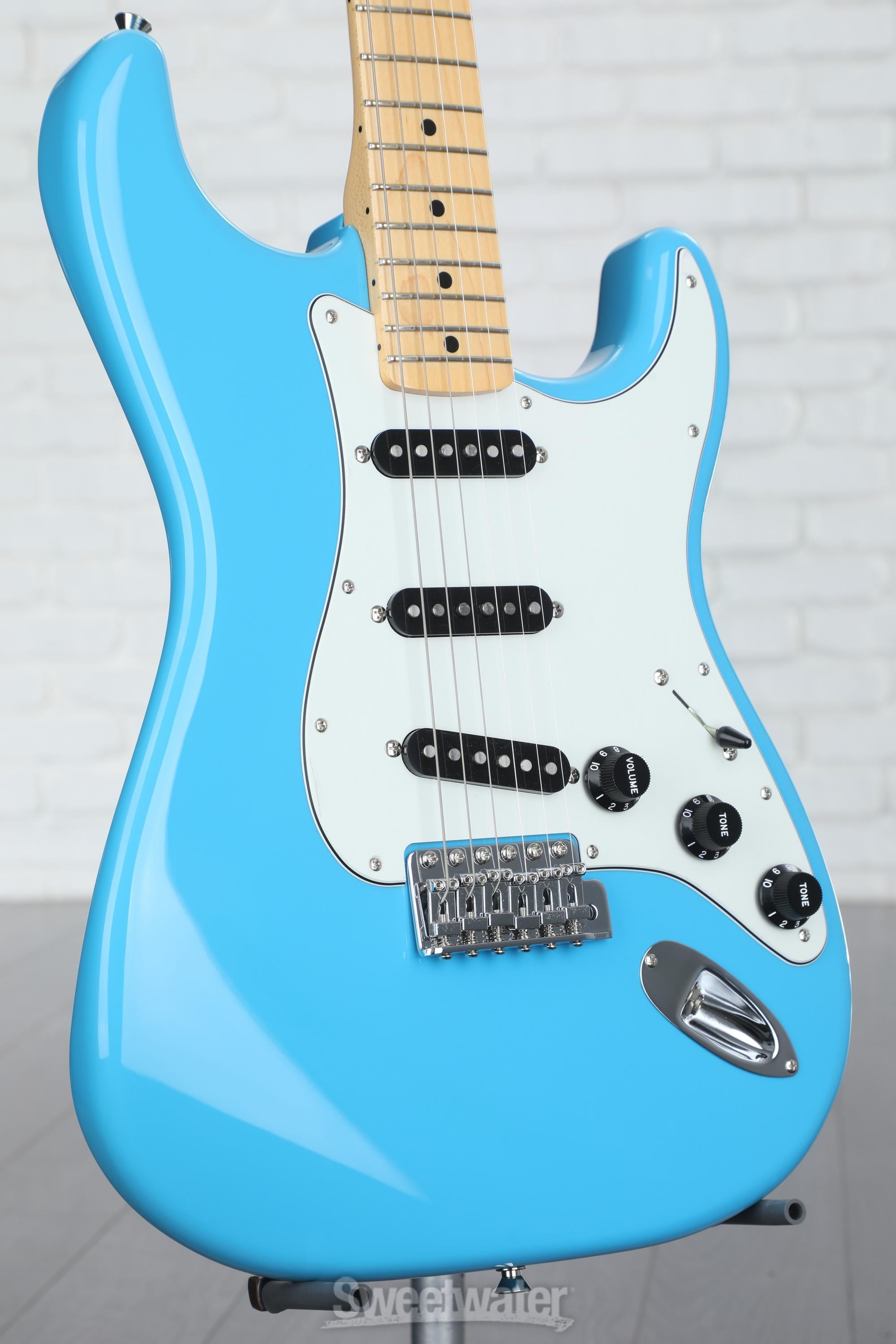 Fender Made in Japan Limited International Color Stratocaster