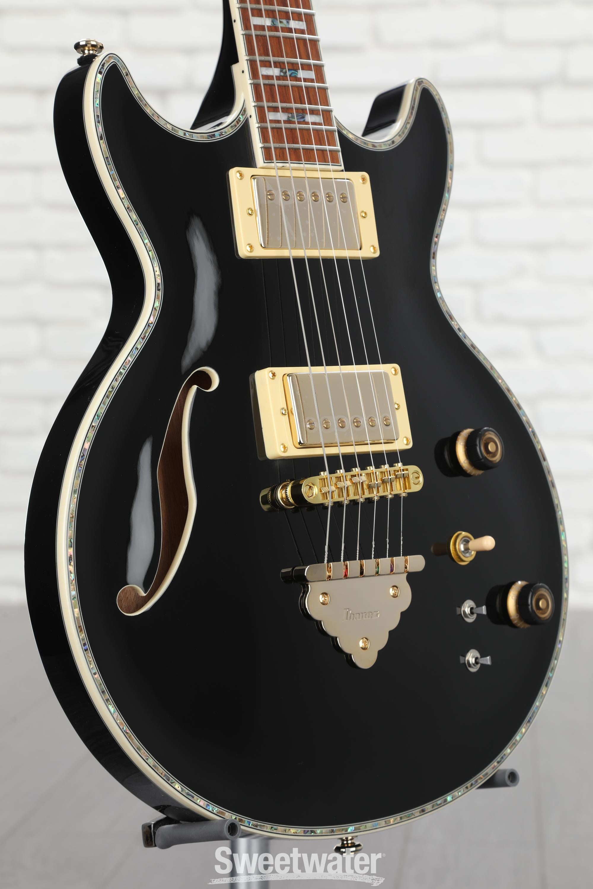 Ibanez Standard AR520H Electric Guitar - Black | Sweetwater