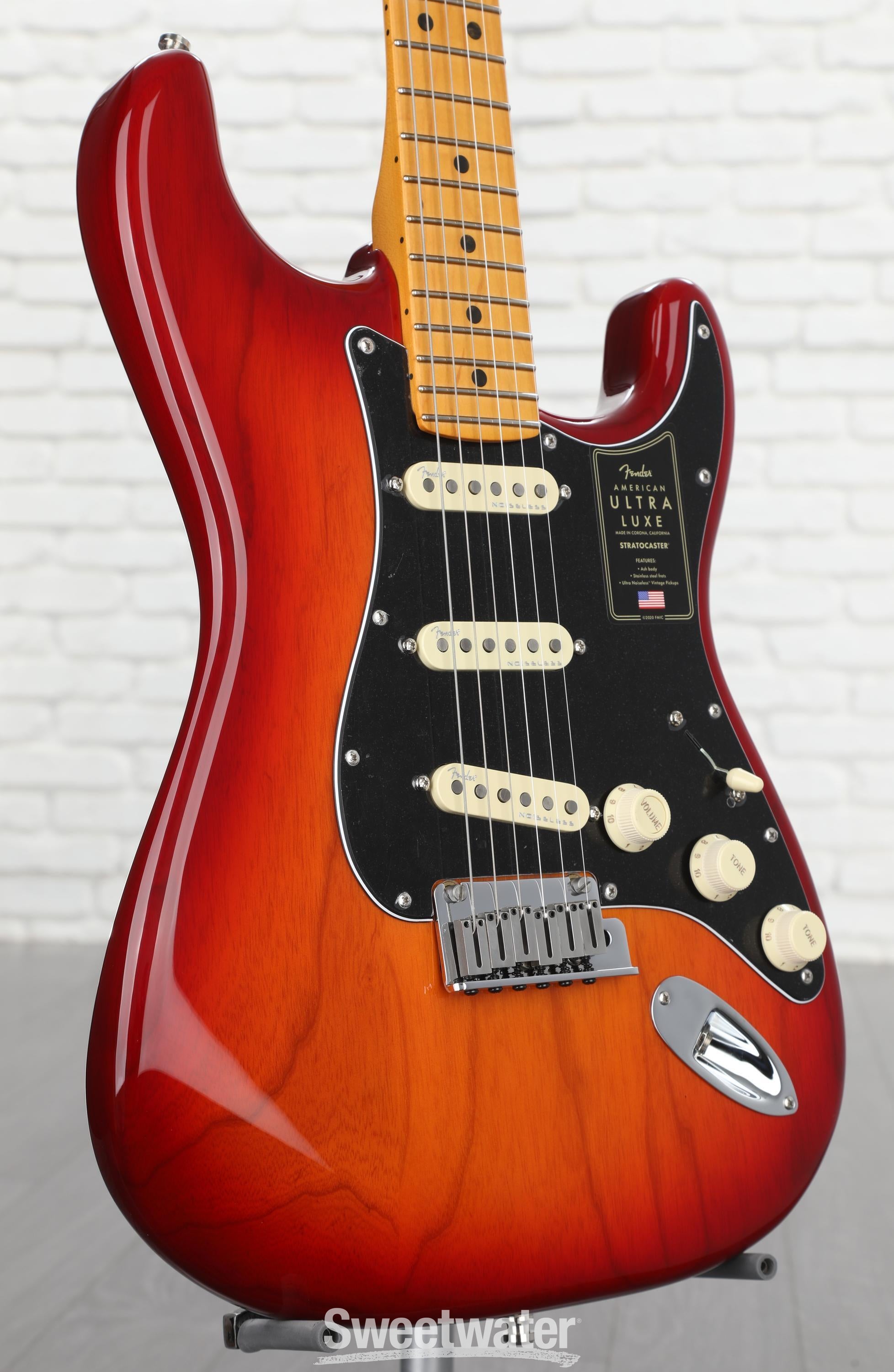 Fender American Ultra Luxe Stratocaster - Plasma Red Burst with