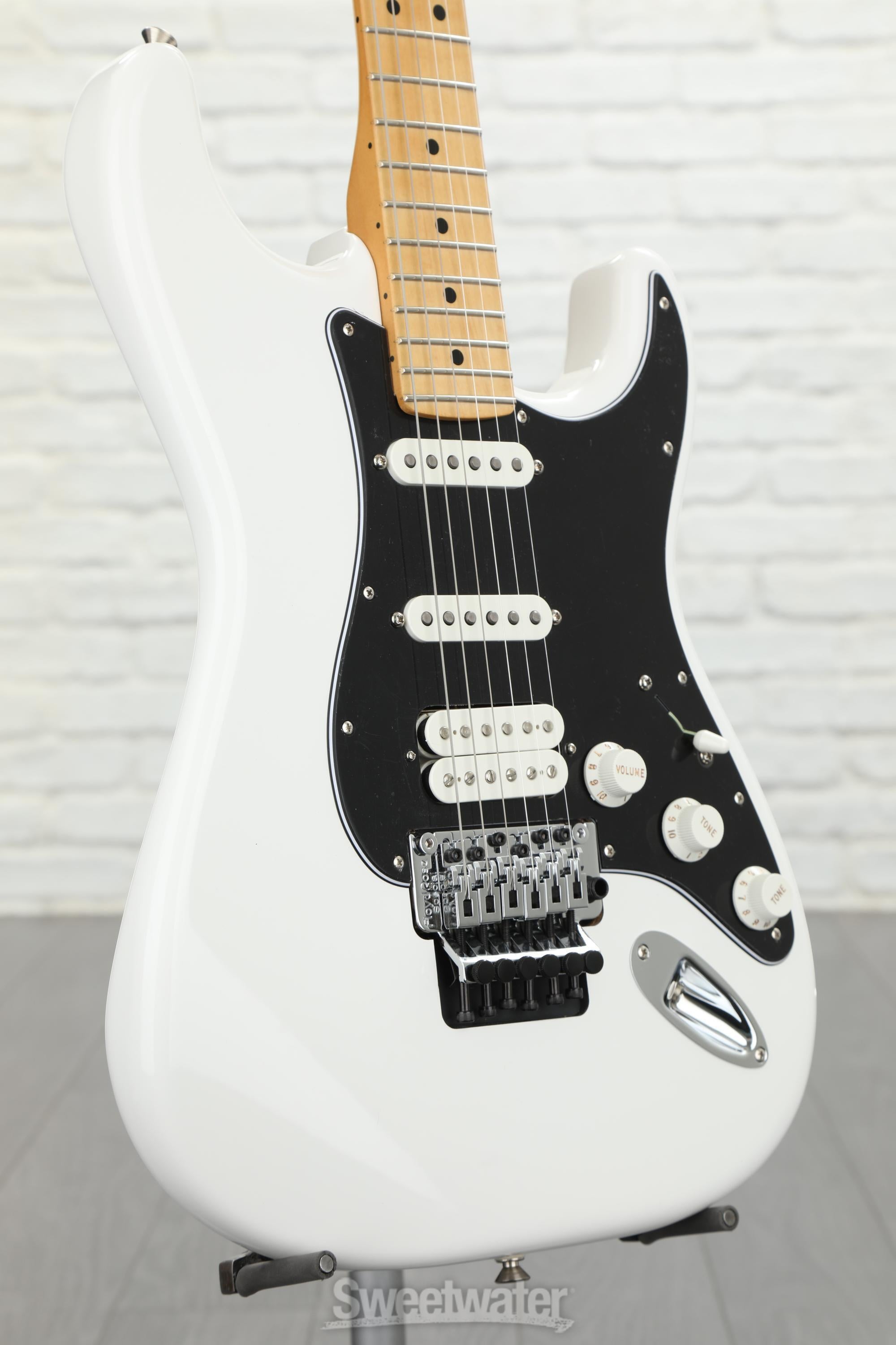 Fender Player Stratocaster HSS with Floyd Rose - Polar White with