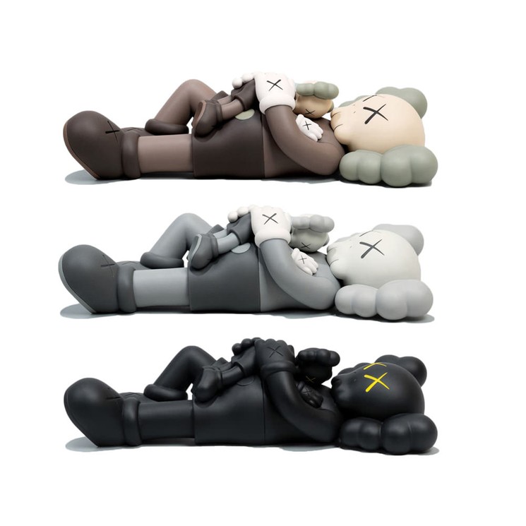 ▷ Kaws – Holiday Singapore (Set of 3) by Kaws, 2021 | plastic