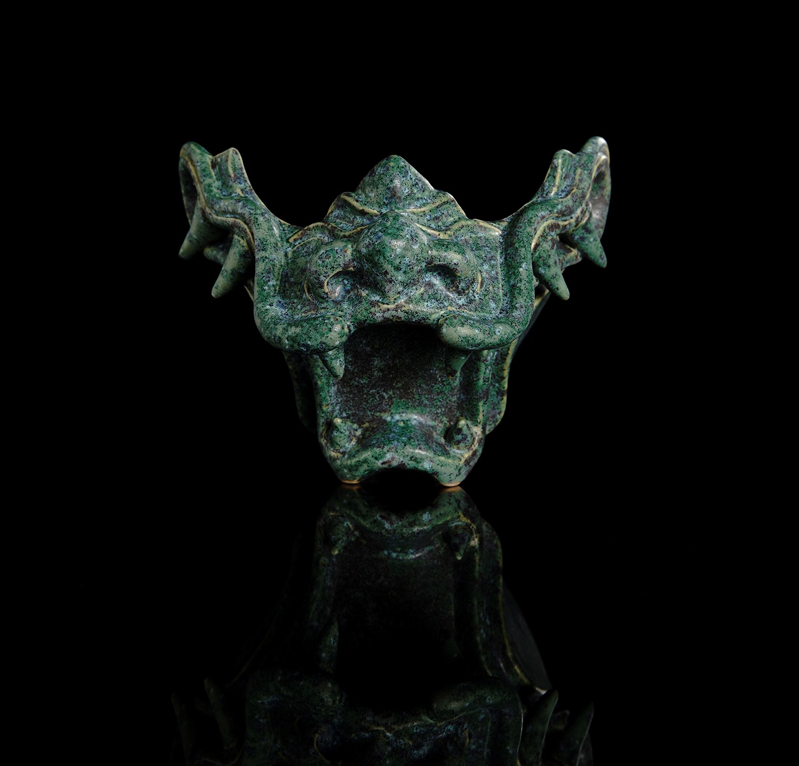 古賀崇洋《頬鎧盃》 | B-OWND（ビーオウンド）