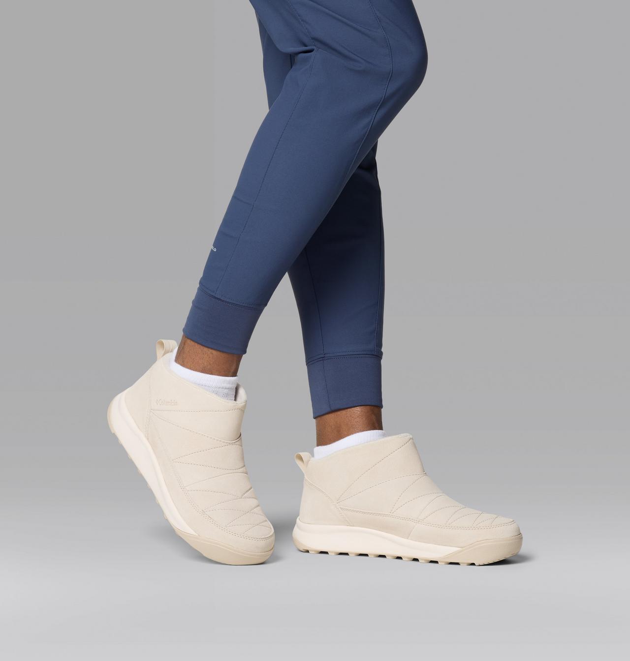 Women's Minx Xtra Shorty Suede Boot - Wide | Columbia