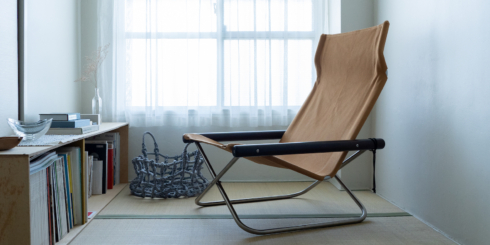 ニーチェアエックス ナチュラル × ブルー | D&DEPARTMENT