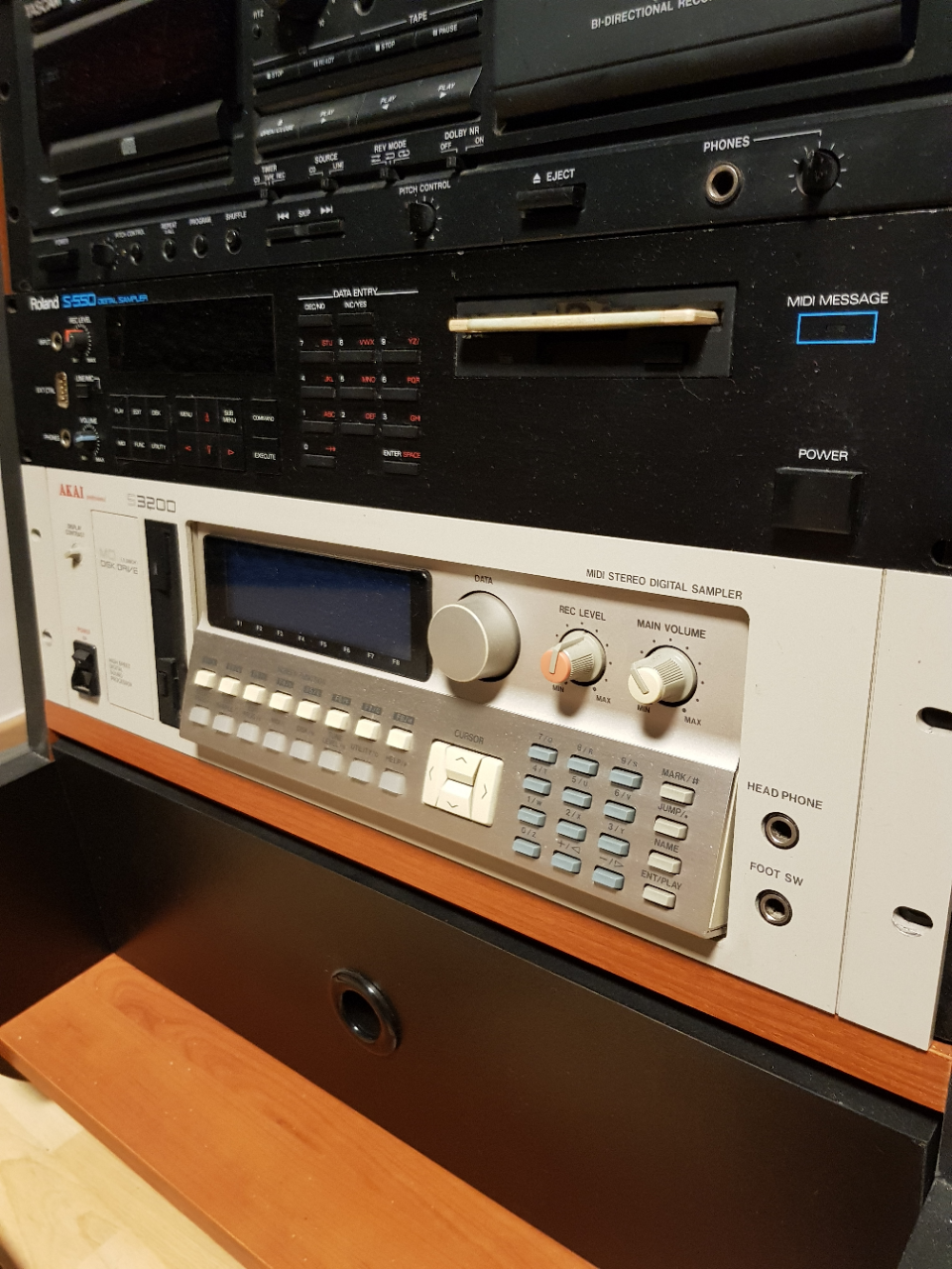 S3200 - Akai Professional S3200 - Audiofanzine