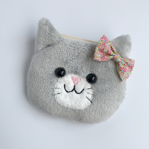 秋冬にピッタリ！ファーを使ったねこちゃんの移動ポケット完成です