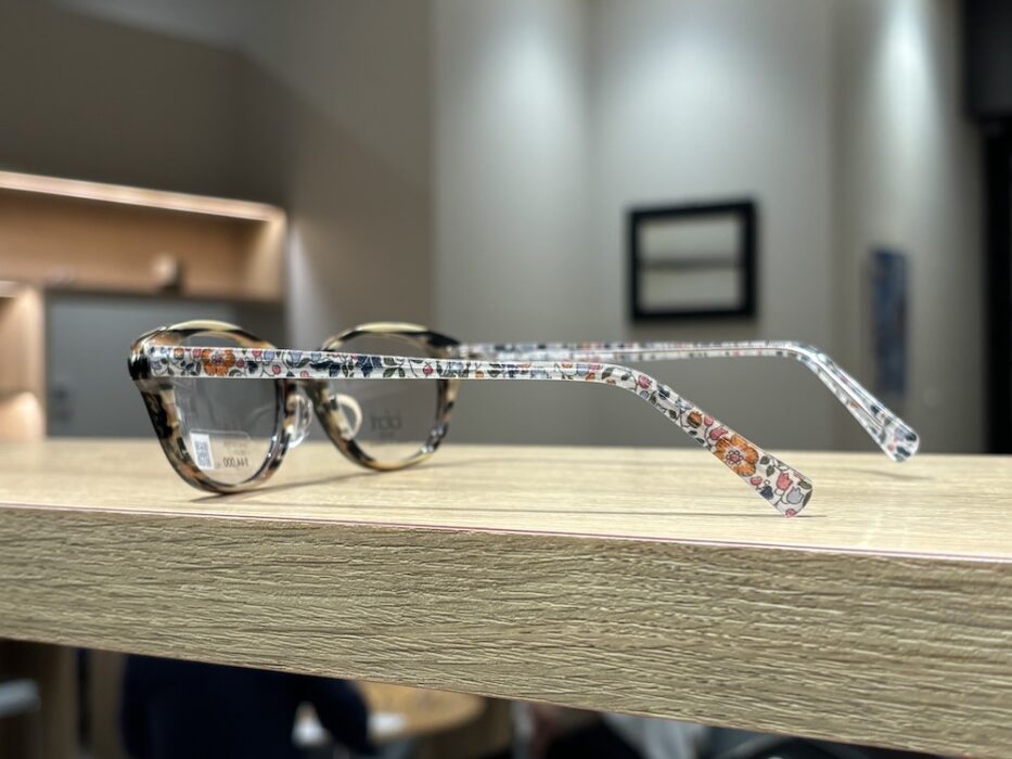 Lafont Victoire 日本限定カラー入荷しました | メガネのオーサカ