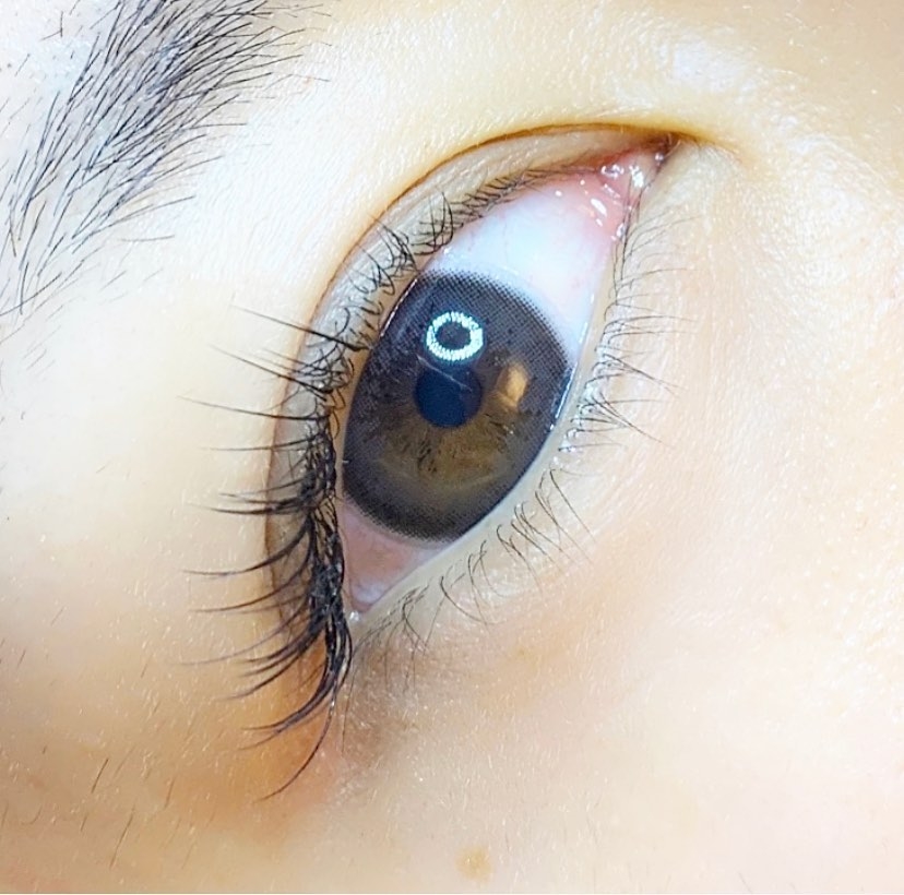 マツエク60本の仕上がりって？'ナチュラル美まつげ'に仕上がるデザイン