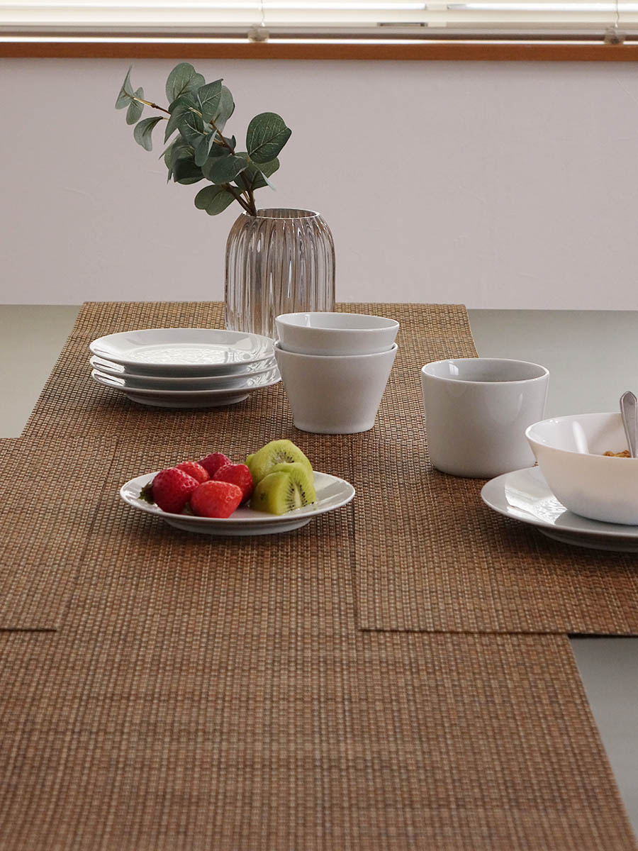 チルウィッチ テーブルランナー 茶色 チーク ざっくりした平織り