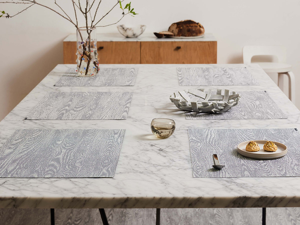 チルウィッチ ランチョンマット・ウッドグレイン｜ライトグレイの木目調