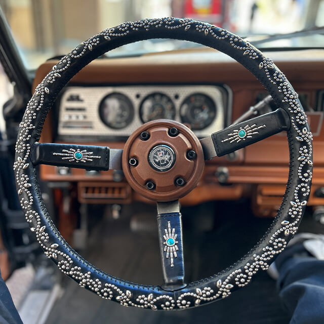 遊びから誕生したスタッズハンドル/オモシーチャンネル | METAL JACKET