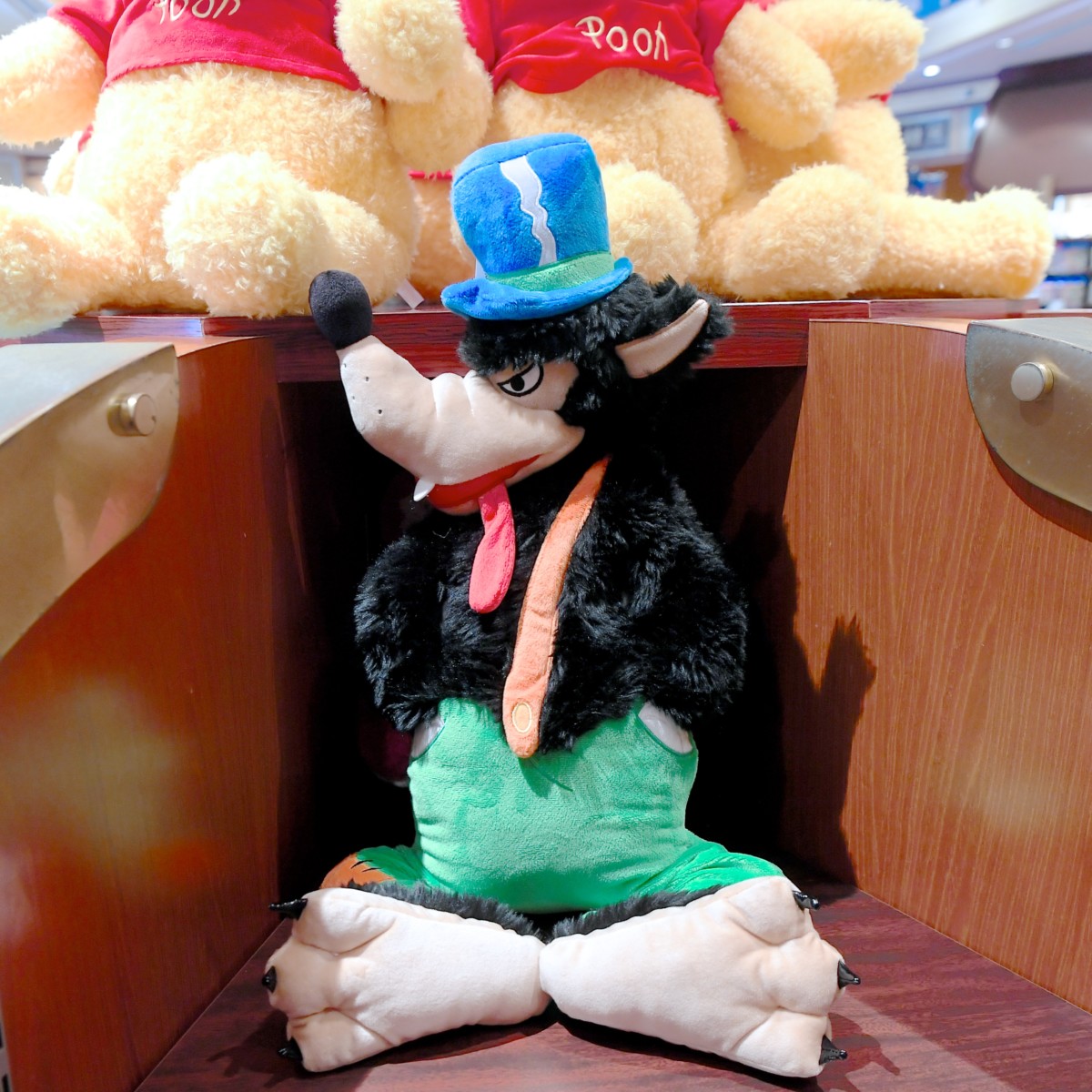 ビッグ・バッド・ウルフの抱きまくら！東京ディズニーランド『三匹の子