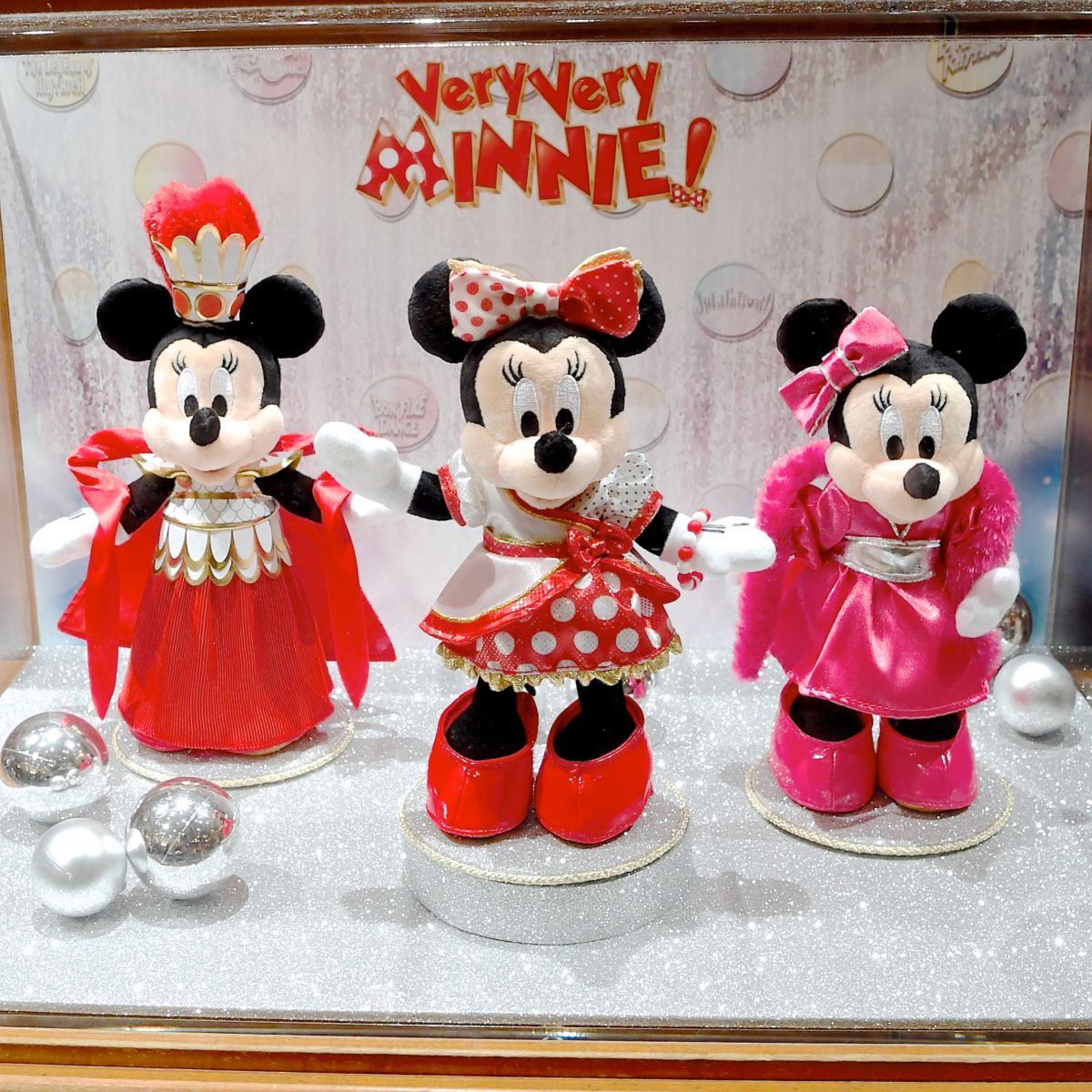 歴代コスチュームが蘇る！東京ディズニーランド“ベリー・ベリー