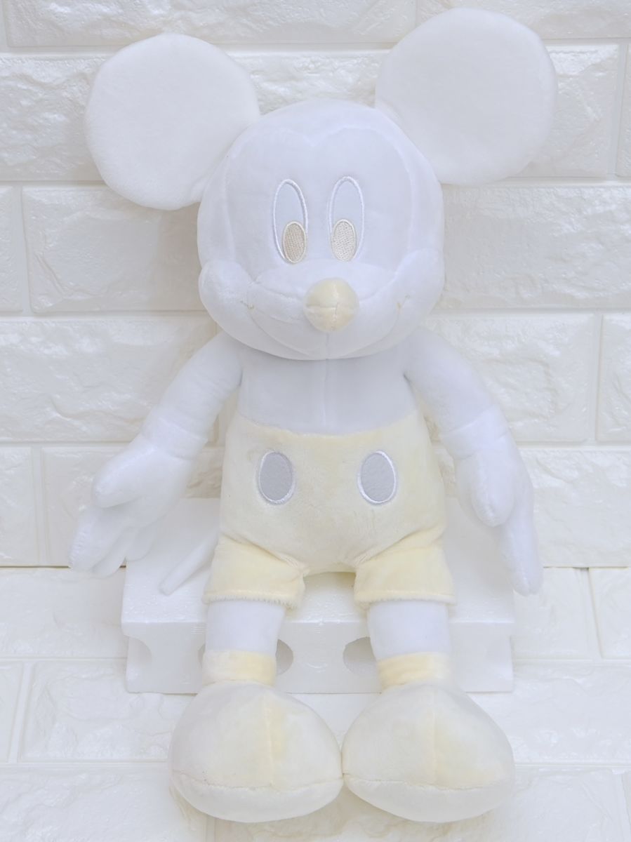 ピカピカ光るぬいぐるみ！shopDisney（ショップディズニー）Disney