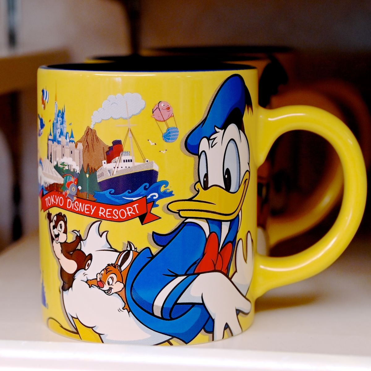 パークを楽しむ「ドナルドダック」！東京ディズニーランド マグカップ -