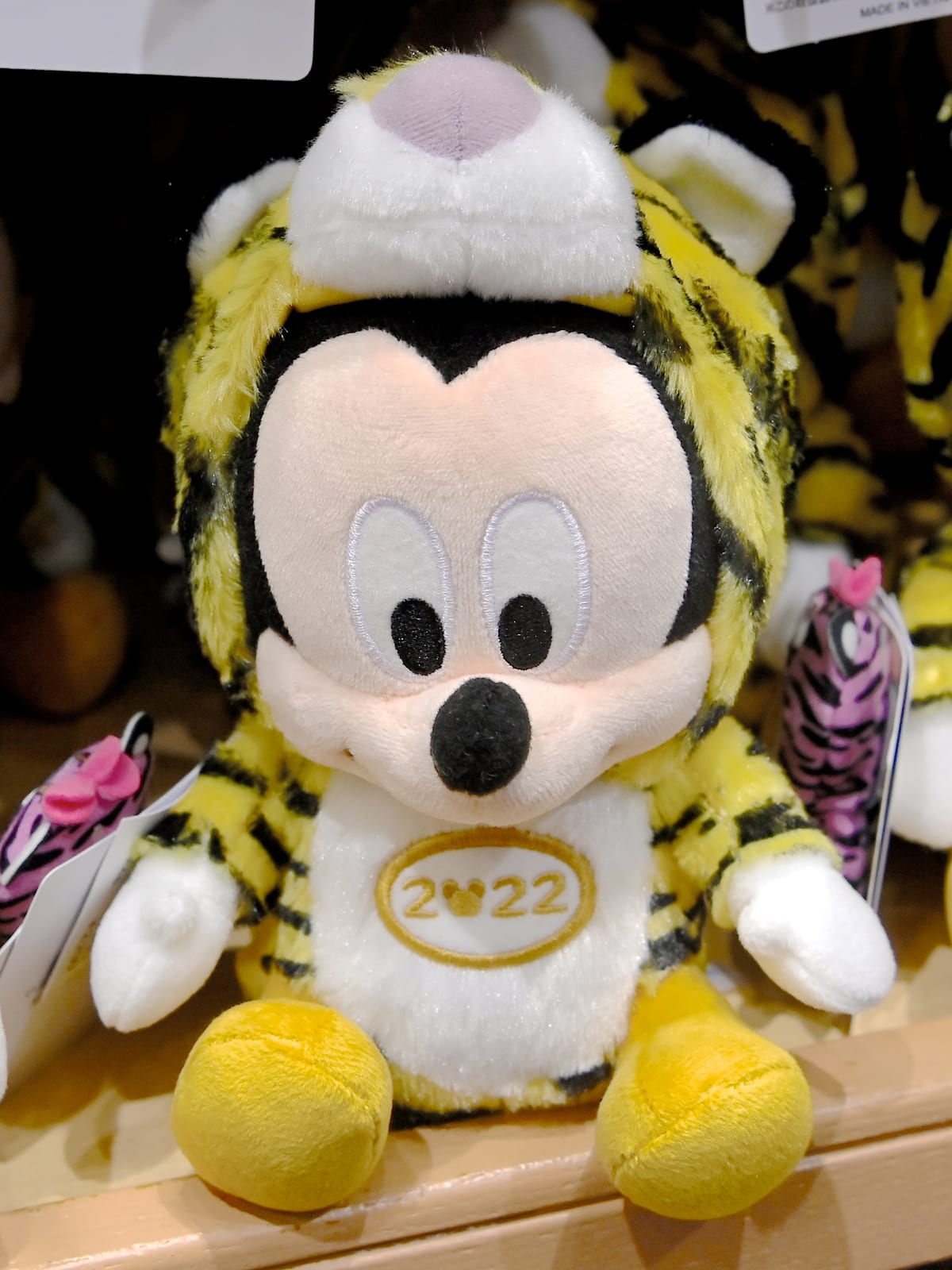 ミッキーたちが寅(トラ)になりきり！“東京ディズニーリゾートのお正月