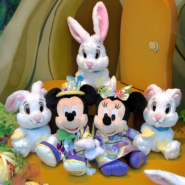エッグハントを楽しむミッキーたち☆ディズニーイースター2015