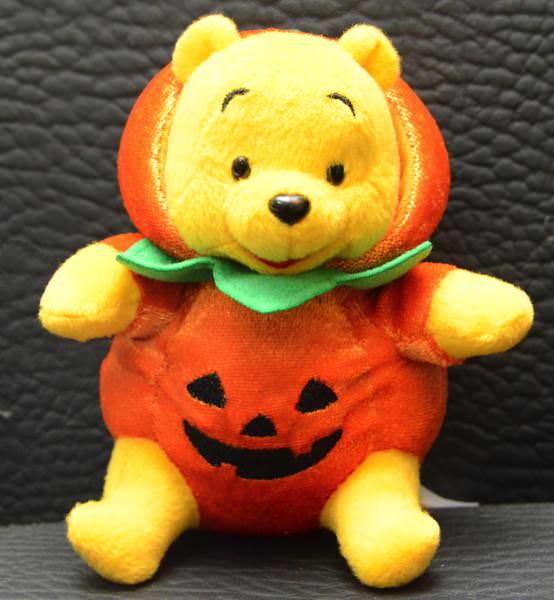 2013ディズニー・ハロウィーンのプーさんぬいぐるみバッジのお土産☆ -
