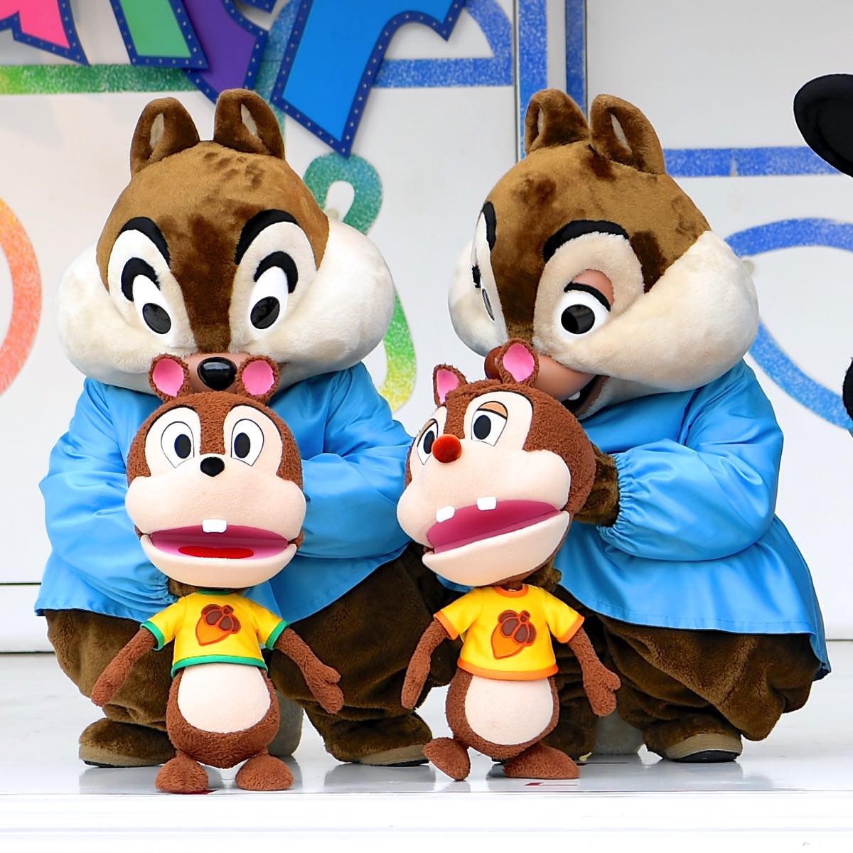 パペットを持ったミッキーたち！東京ディズニーランド｢スーパードゥー