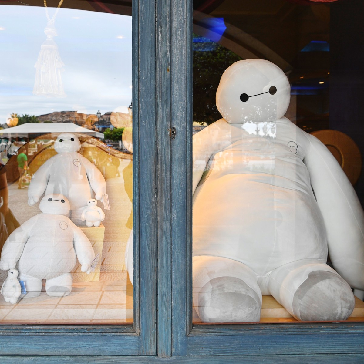 ふわふわに癒やされる！東京ディズニーランド“ベイマックス”ぬいぐるみ