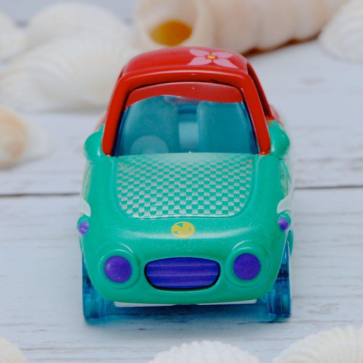 アリエルたちの涼しげなトミカ！ディズニーモータース セブン＆アイ