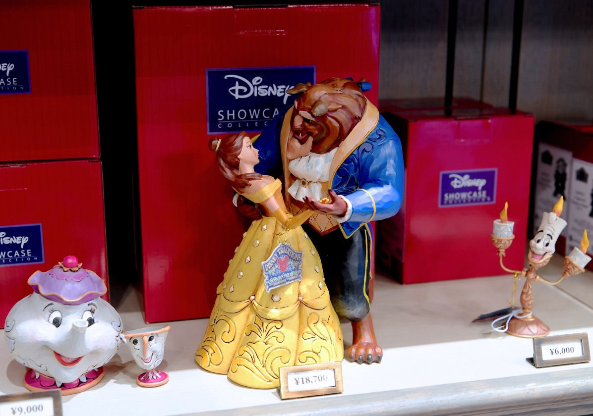 ディフォルメされた美女と野獣・白雪姫！東京ディズニーランド