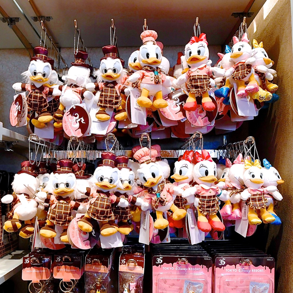 スクルージのぬいぐるみバッジが登場！東京ディズニーランド