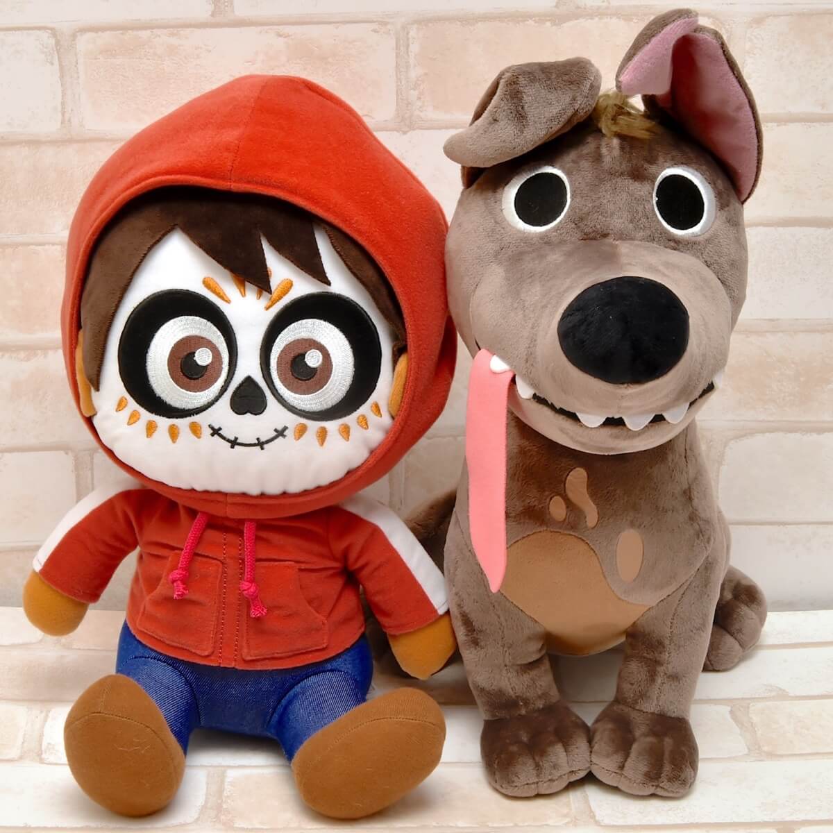 ミゲル＆ダンテのメガジャンボぬいぐるみも！セガ『リメンバー・ミー