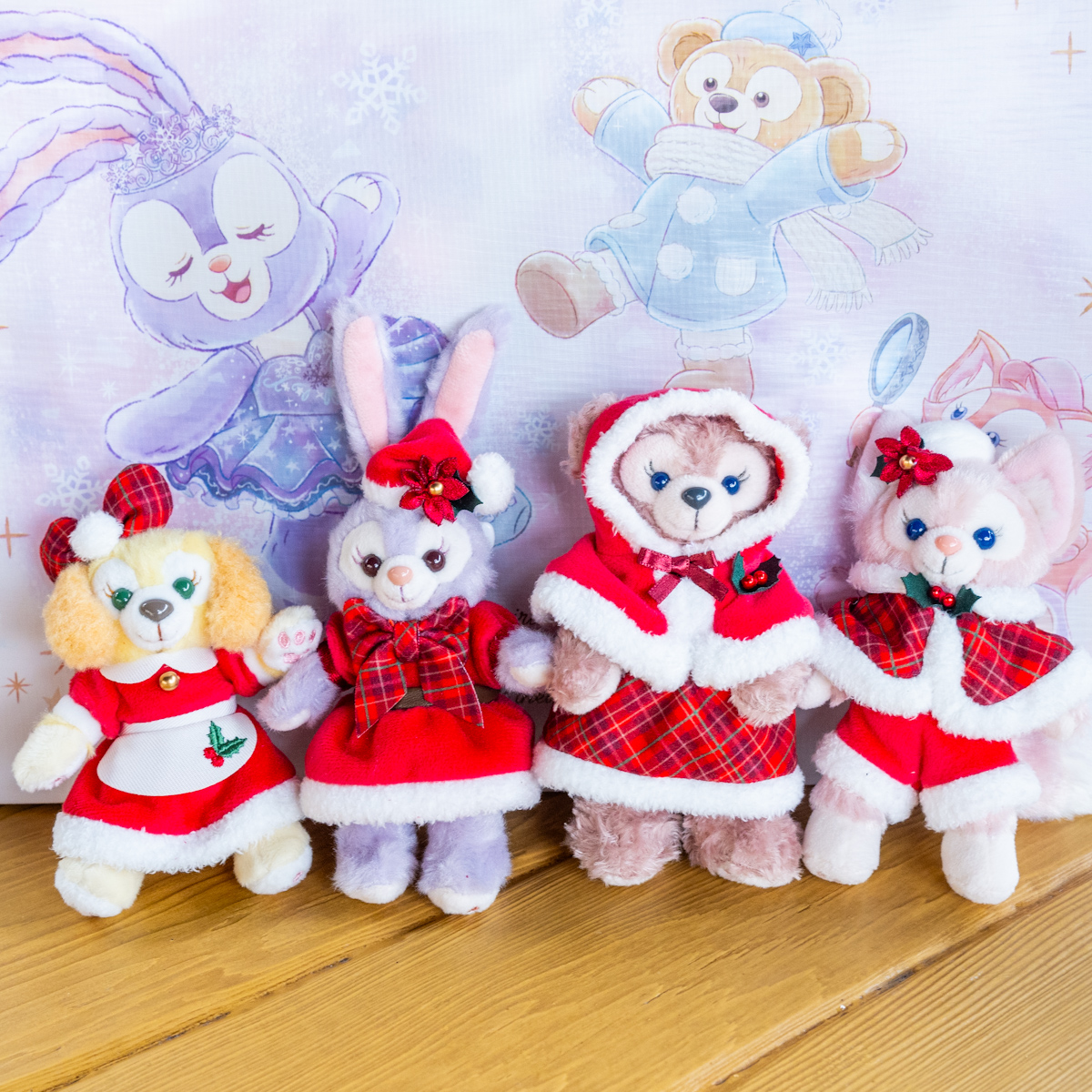 クリスマスの仕様の衣装を着たダッフィー＆フレンズ！東京ディズニー