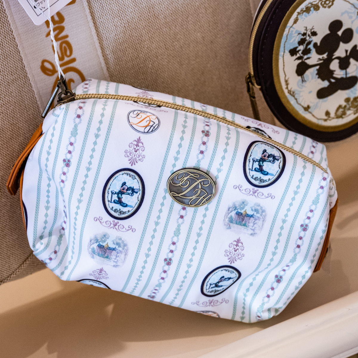 ポーチ＆コインケース付き！ディズニーホテル・エクスクルーシブ