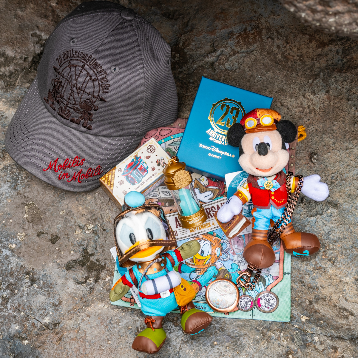 テーマは「海底2万マイル」！東京ディズニーシー開園23周年記念グッズ -