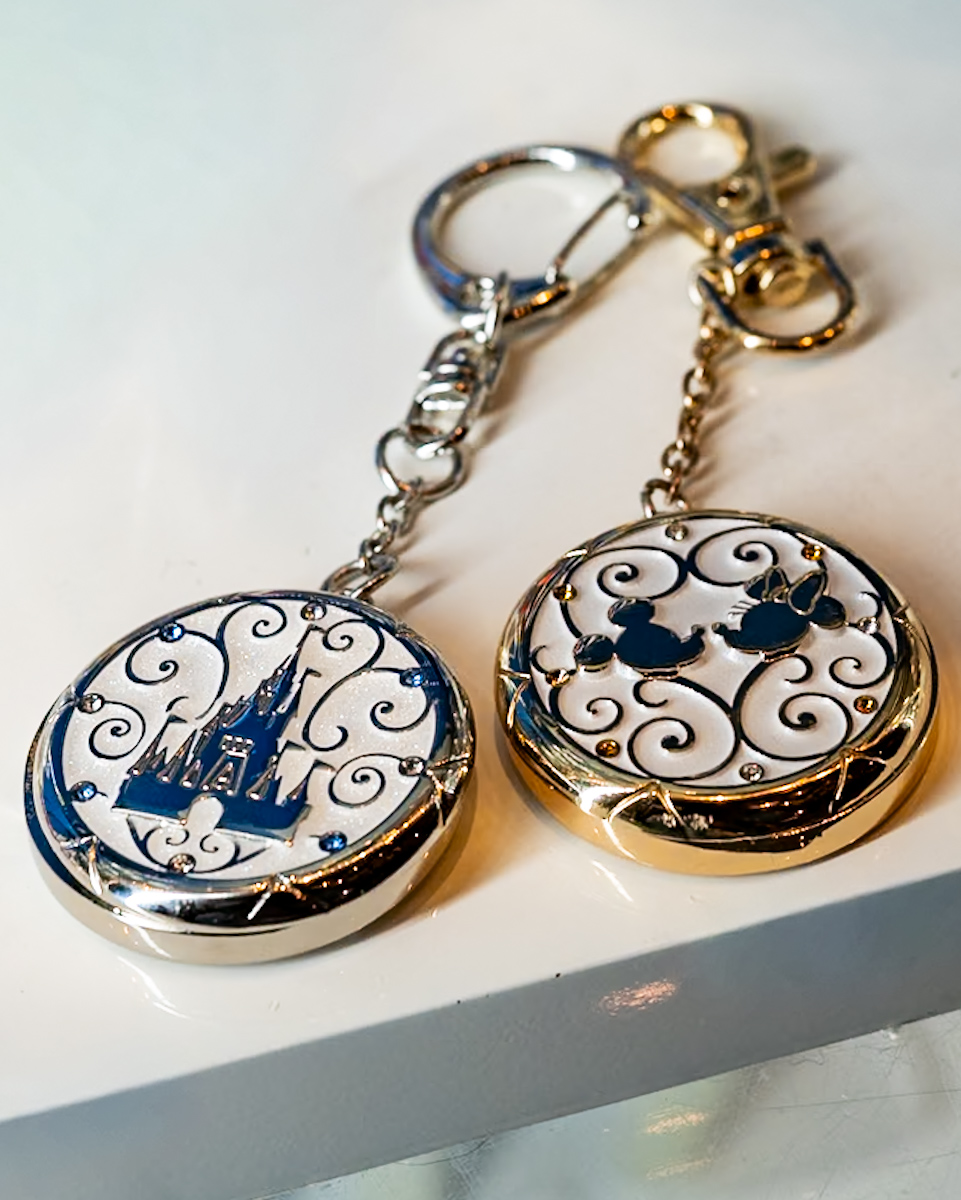 ミッキー＆ミニー、シンデレラ城デザイン！東京ディズニーランド