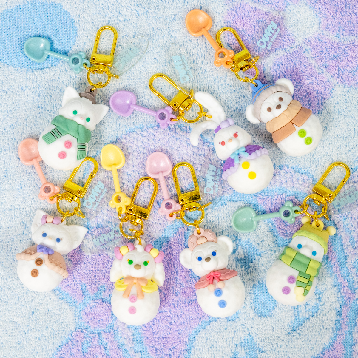 雪だるまやクリスマスデザイン！東京ディズニーシー”ダッフィー