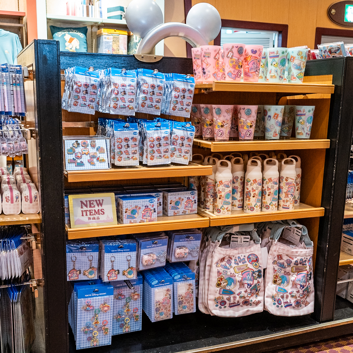 アトラクションやグッズ、メニューなどデザイン！東京ディズニー