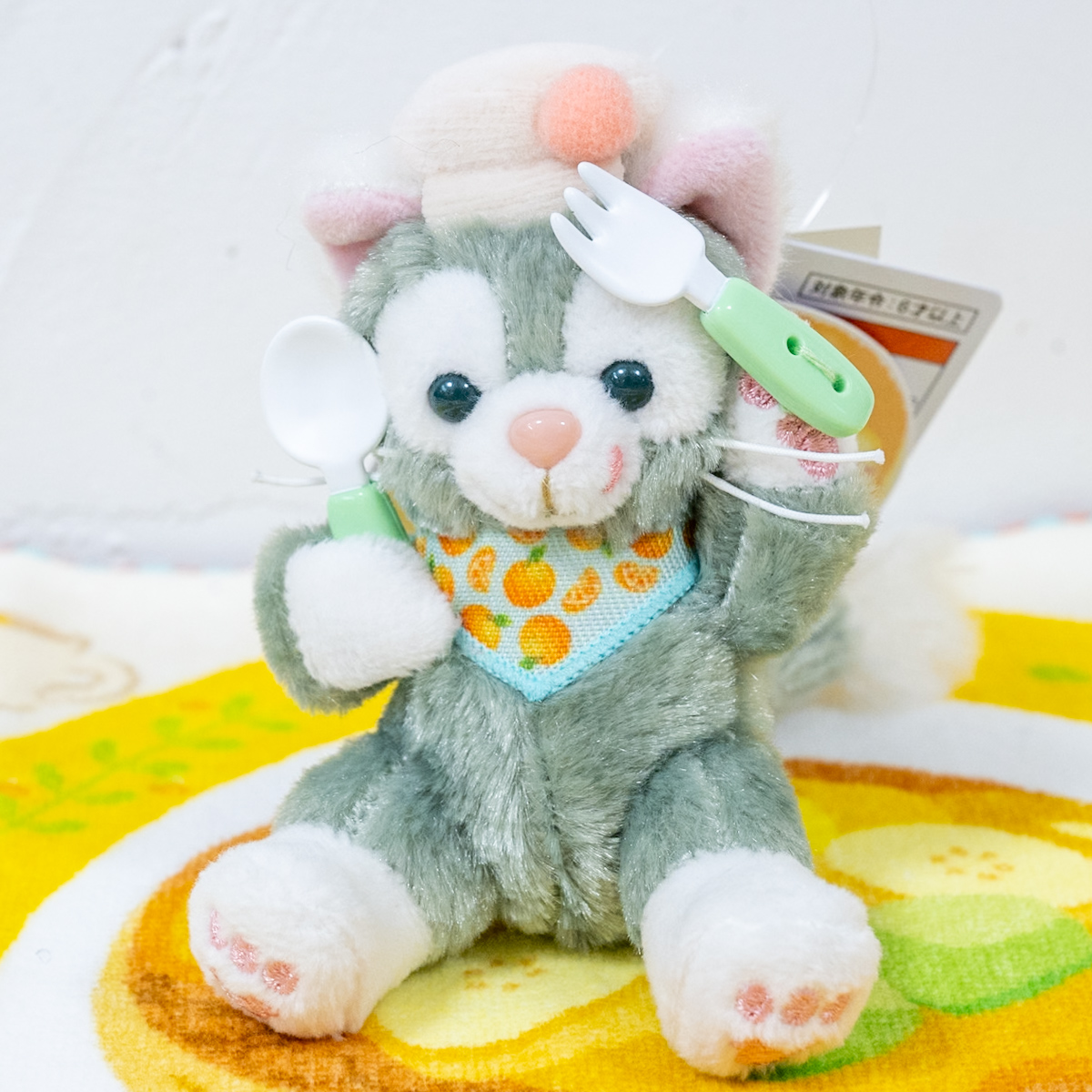 ぺろっと舌をだした姿がかわいい！東京ディズニーシー“ダッフィー