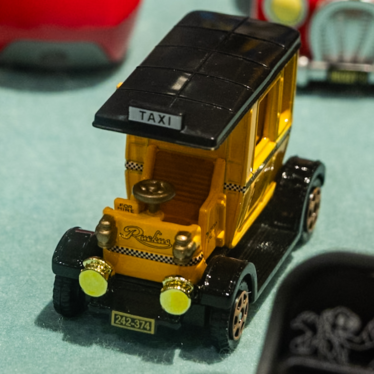 ミッドタウンキャブ」デザイン！東京ディズニーシー ディズニー