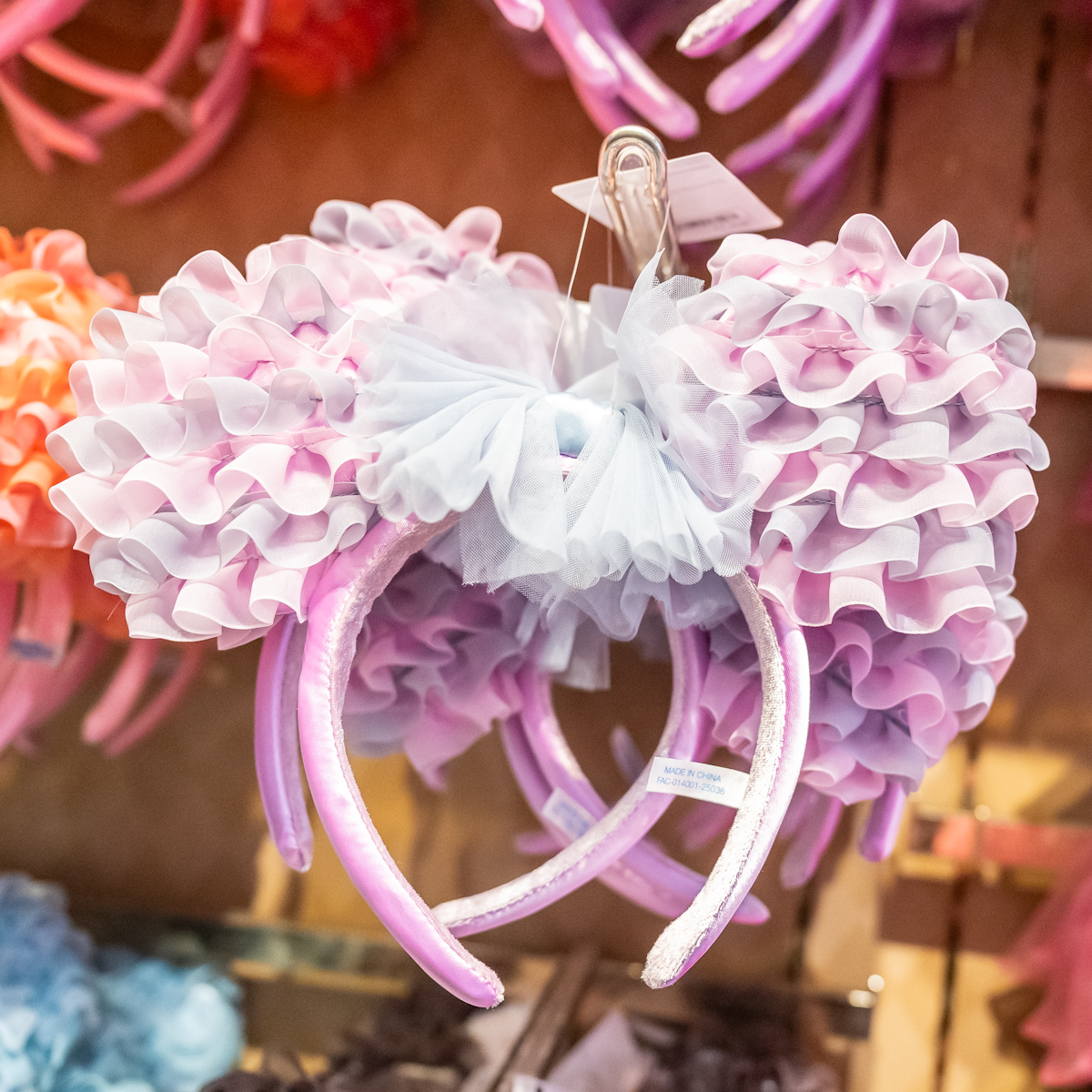 フリル素材4種！東京ディズニーランド ミニーカチューシャ -