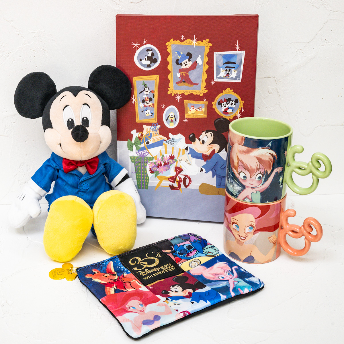 5人のディズニーアーティストたちの描き下ろし！ディズニーストア30